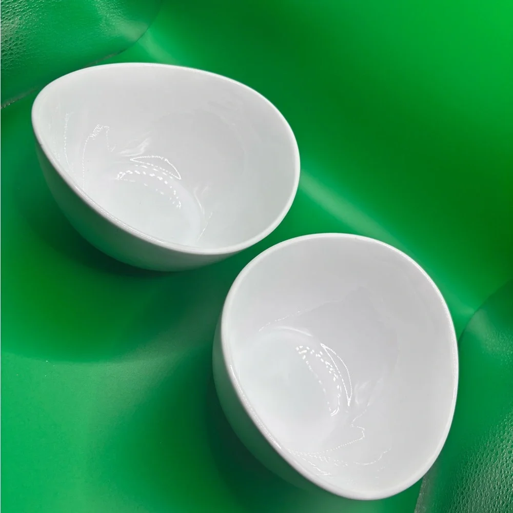 Sur La Table Set 2 White Porcelain Ramen Cereal Oval Serving Bowls